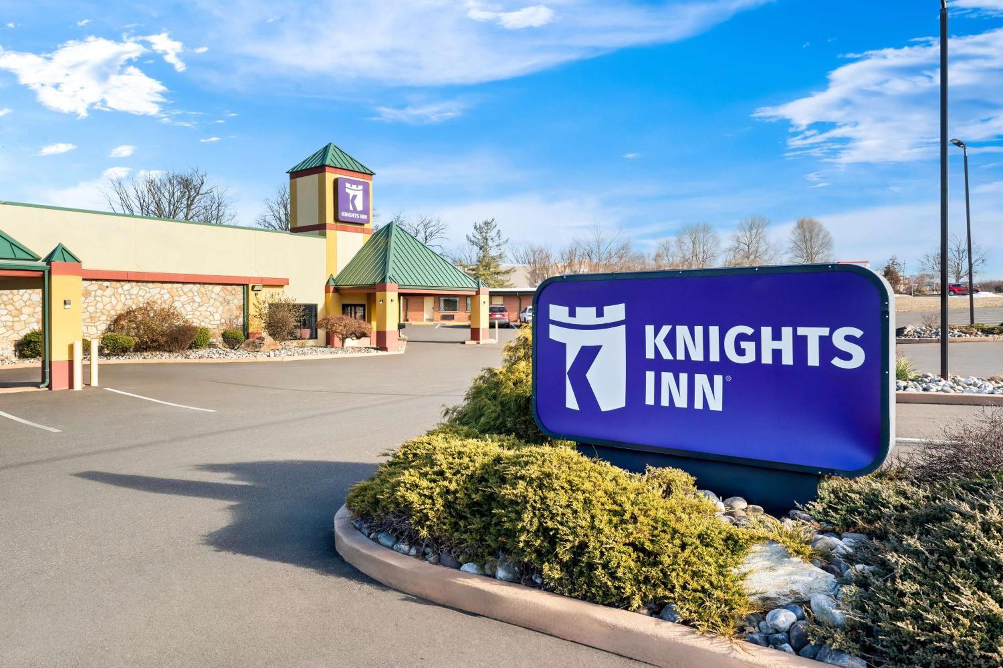 Knights Inn Монтгомеривилл Экстерьер фото